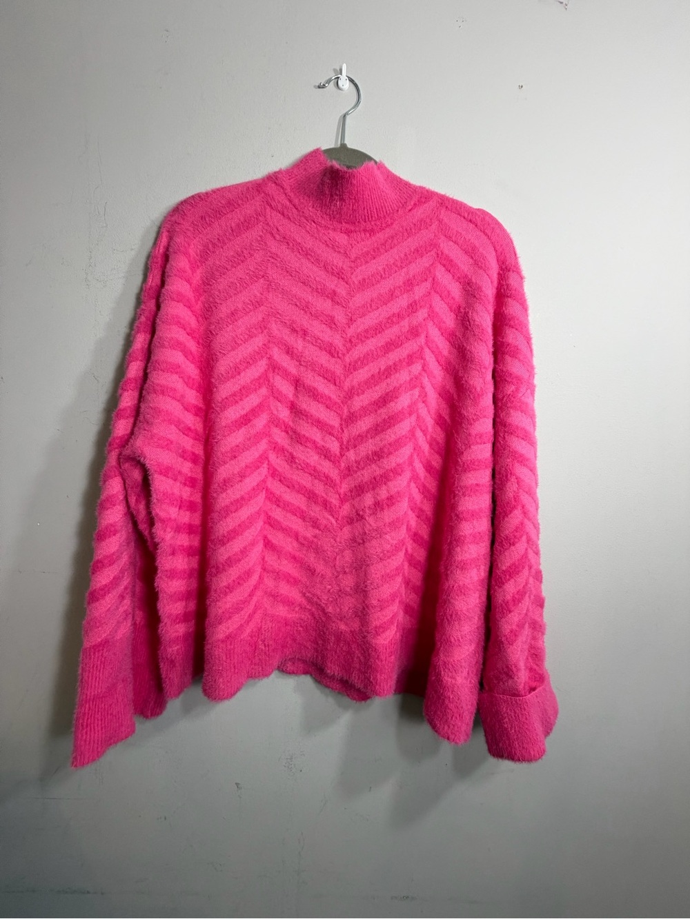 EUC Kaily K bright magenta pink chevron mock neck sweater super soft size 2X XXL